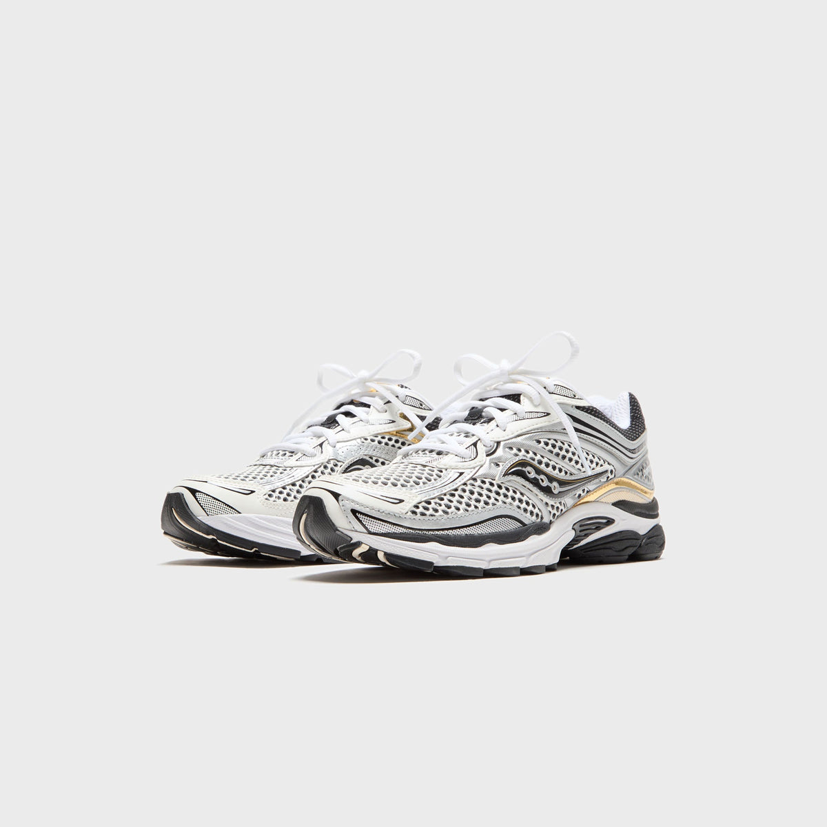 Saucony Progrid Omni 9 - Silver / Gold