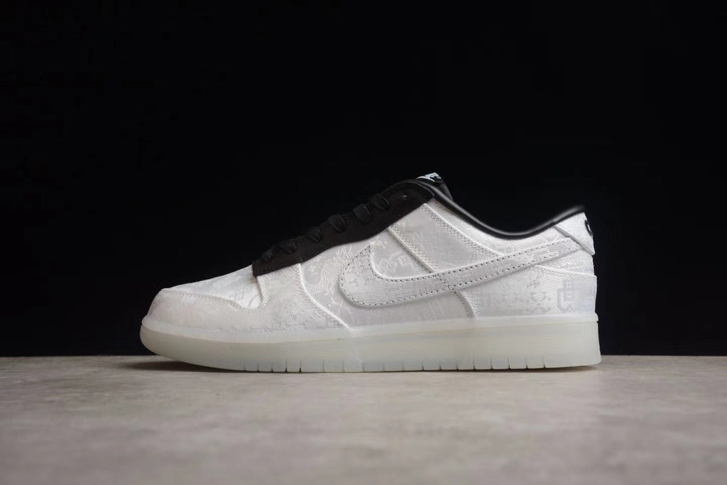 Nike SB Low-Top Sneakers White Black FN0315-110