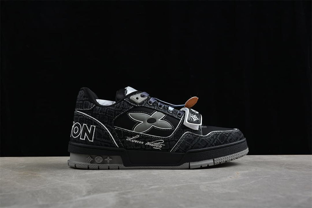 Louis Vuitton Trainer Sneaker in Black, Style BM0159T
