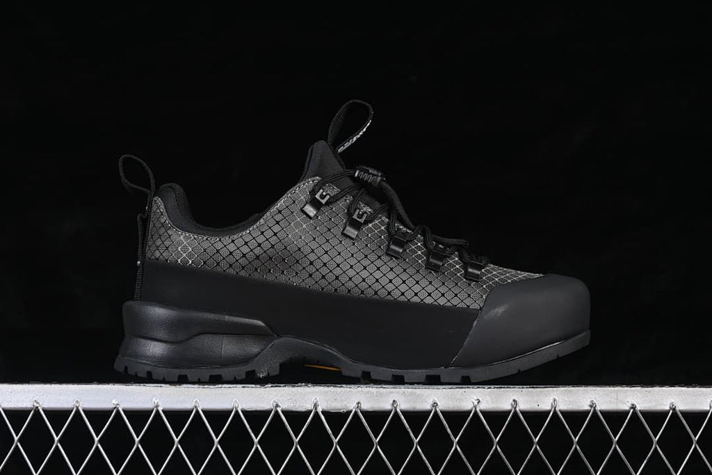 The North Face Glenclyffe Low Hiking Sneakers, New Taupe Green/Cavern
