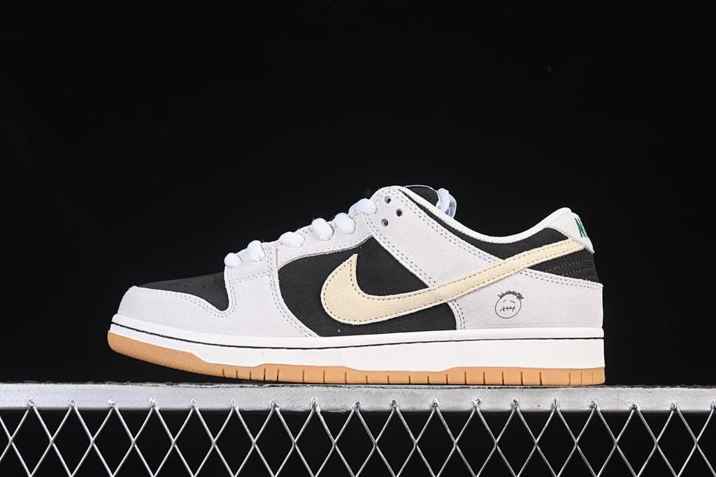 Nike SB Dunk Low Pro Sneakers Black Cream HF3704-001