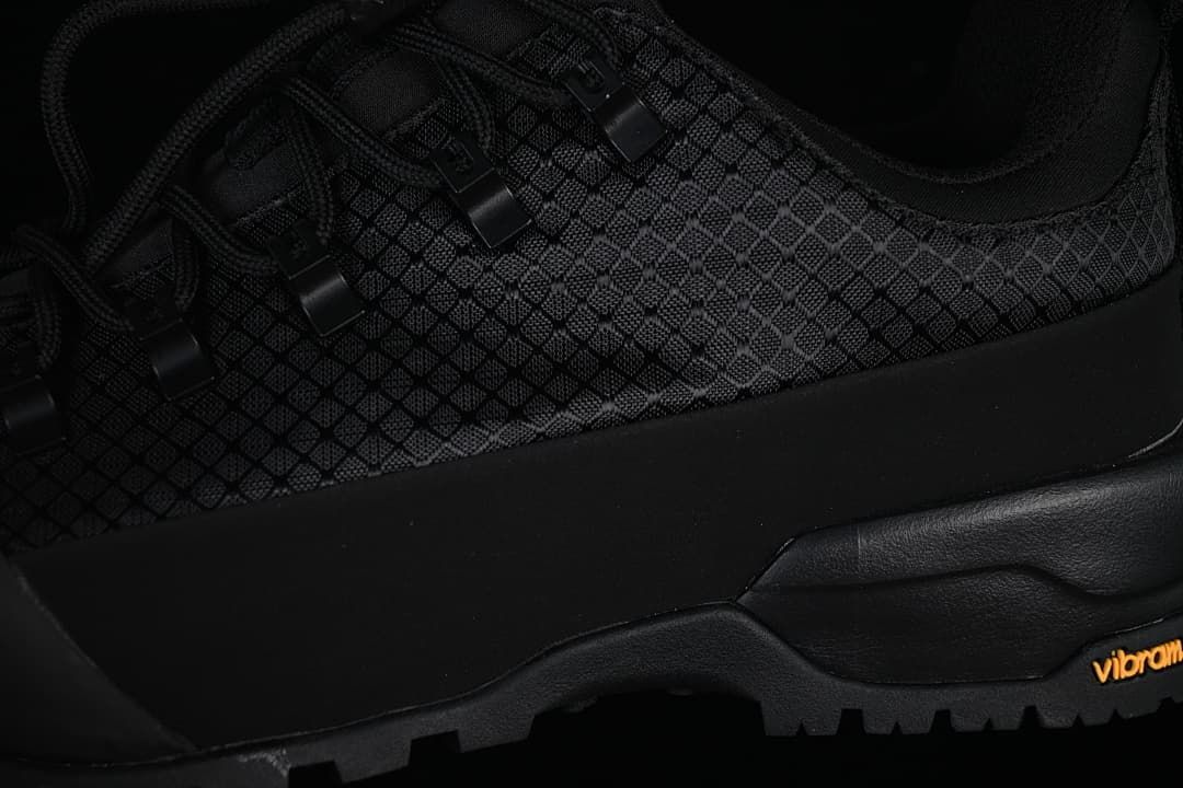 The North Face Glenclyffe Low Black Hiking Shoes NFA817B8OR-080