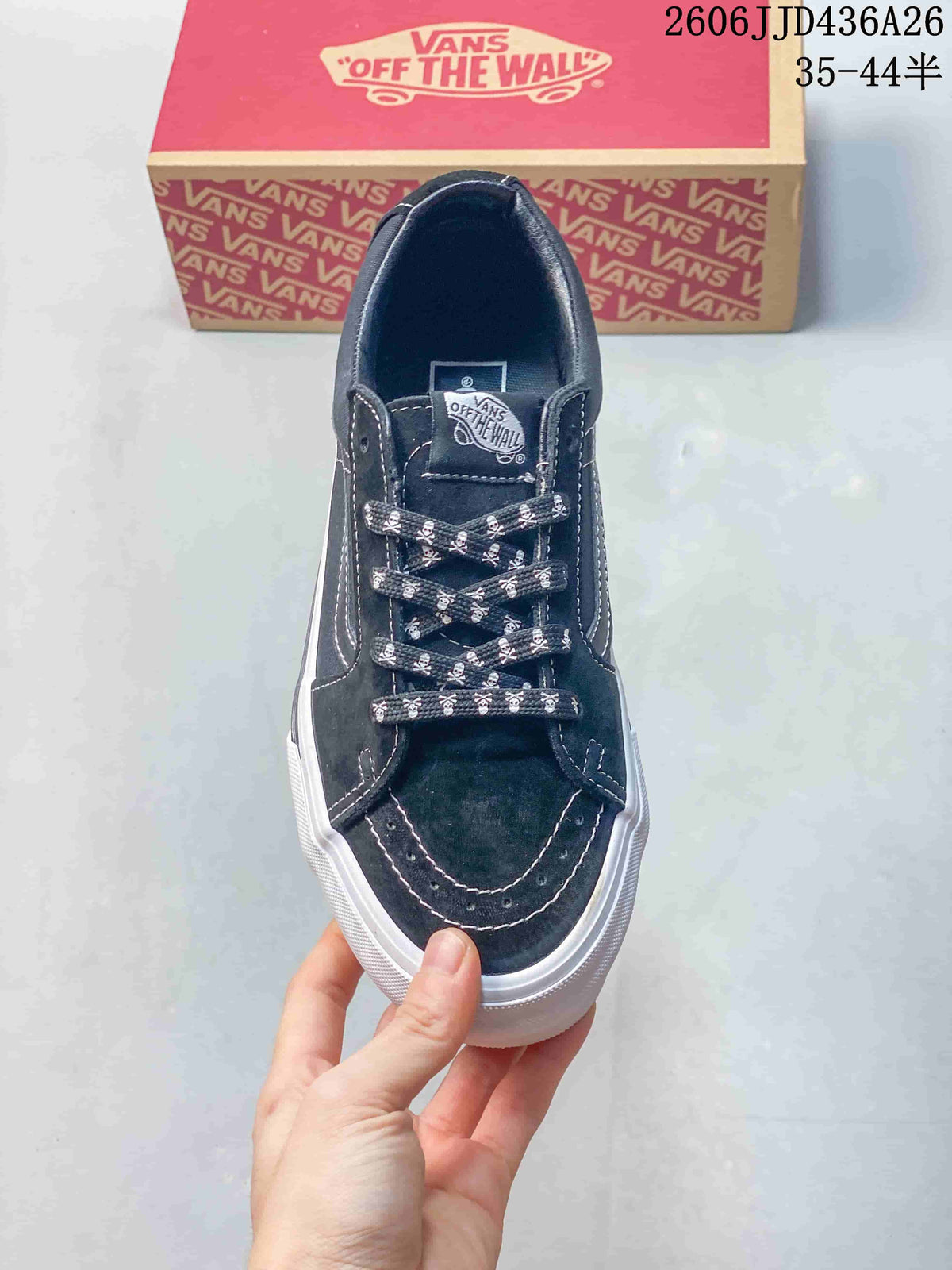 Vans SK8-Low Black White Skull Low-Top Sneakers