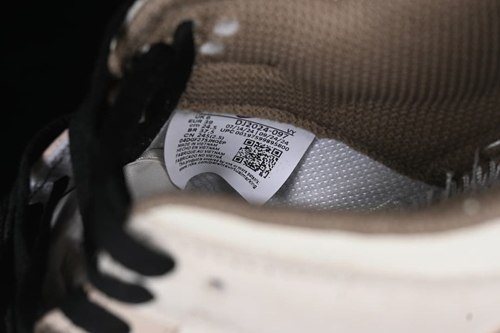 Nike SB Dunk Low Cream Houndstooth Swoosh Sneakers