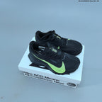 Nike ACG Mountain Fly Sneakers