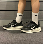 Nike Vomero 18 Running Shoes Black White HM6803-007