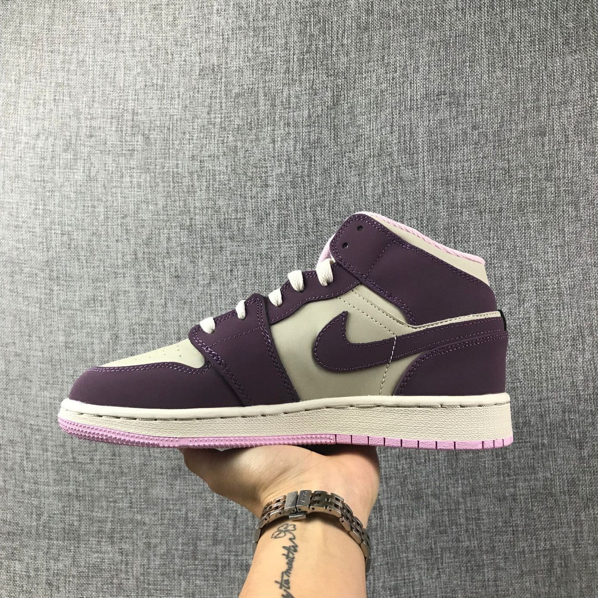 Air Jordan 1 Mid GS Sneakers White Purple Pink