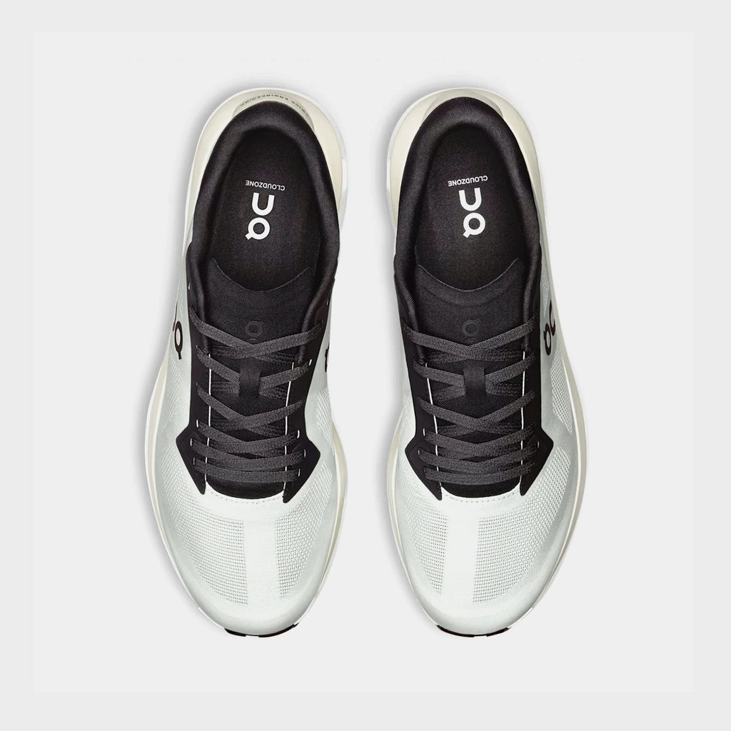 On Running Cloudzone - Ice / Black