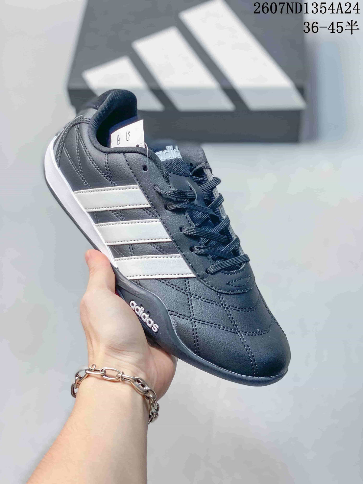 adidas Adipista Low-Top Trainers Black with White Stripes