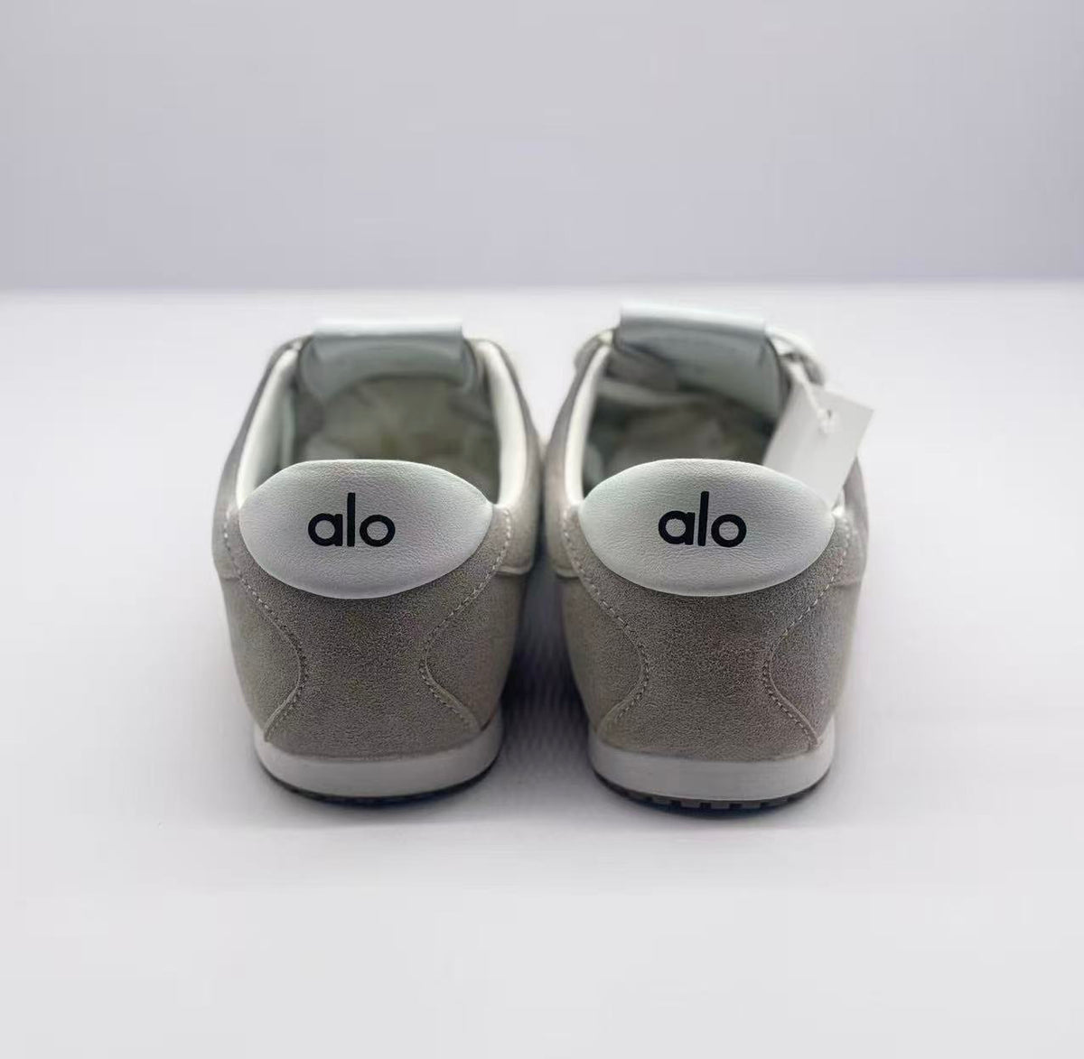 Alo Gray Low-Top Lace-Up Sneakers