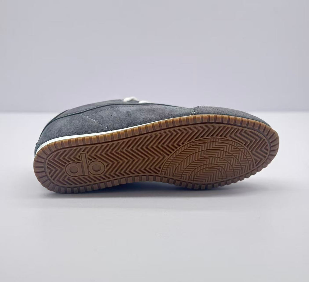Alo Carbon Gray Low-Top Sneakers