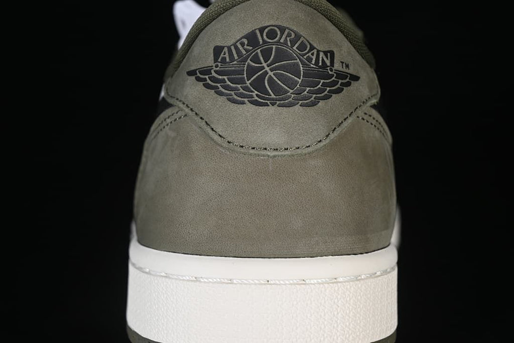 Travis Scott x Air Jordan 1 Low OG Olive White Sneakers HQ6998-200