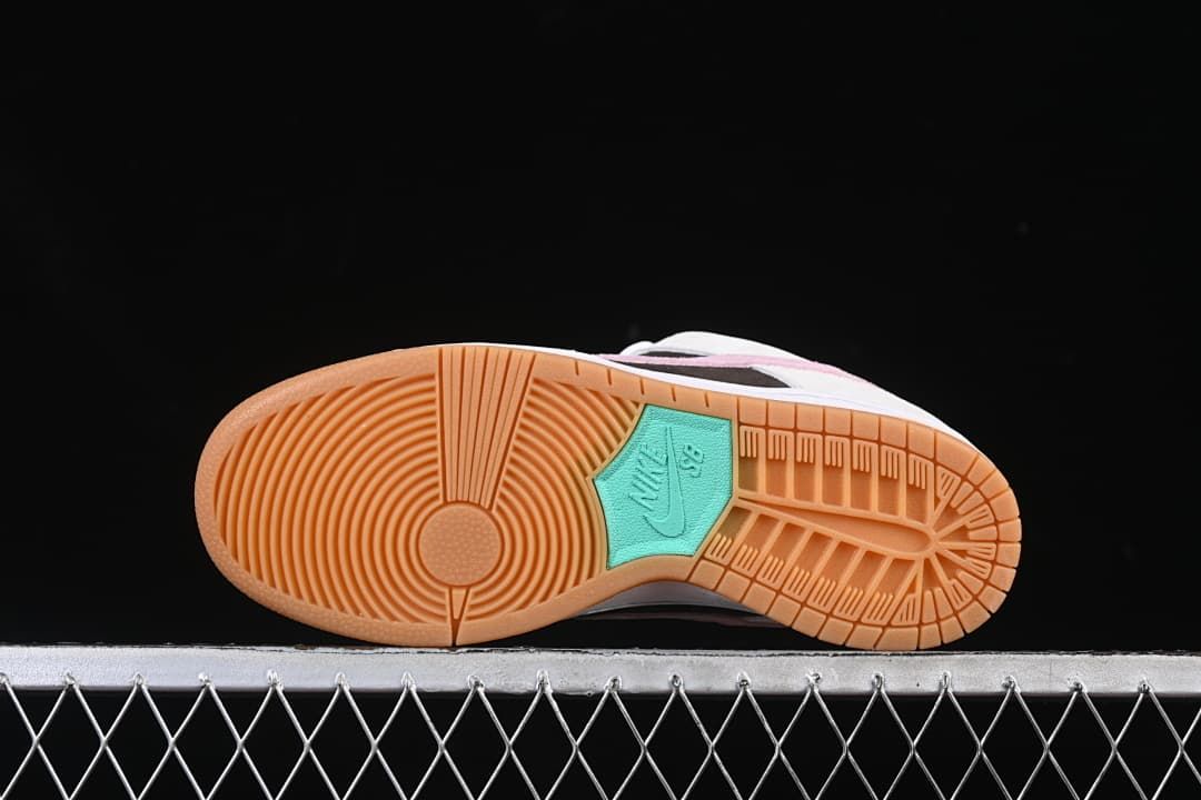 Nike SB Dunk Low Grey Pink Gum Skate Shoes HF3704-001