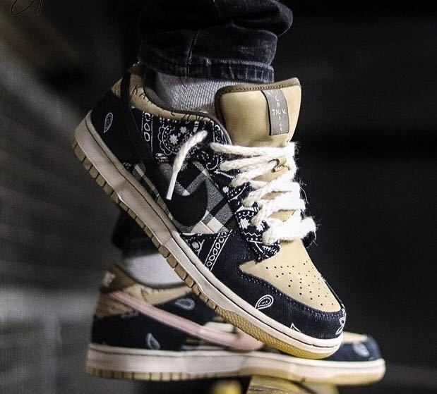 Jordan 1 High Paisley Pattern Sneakers in Black and Tan