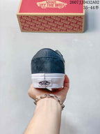 Vans Vero LS Low-Top Sneakers, Navy and White