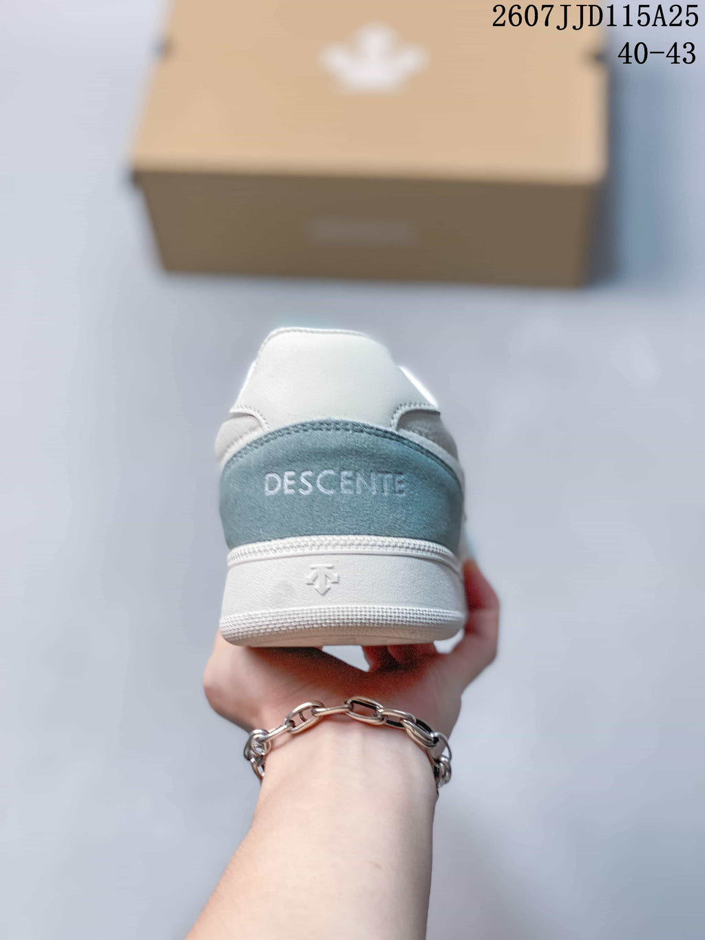 DESCENTE CHRON COURT SB Low-Top Sneakers White Light Blue D6292LSN55