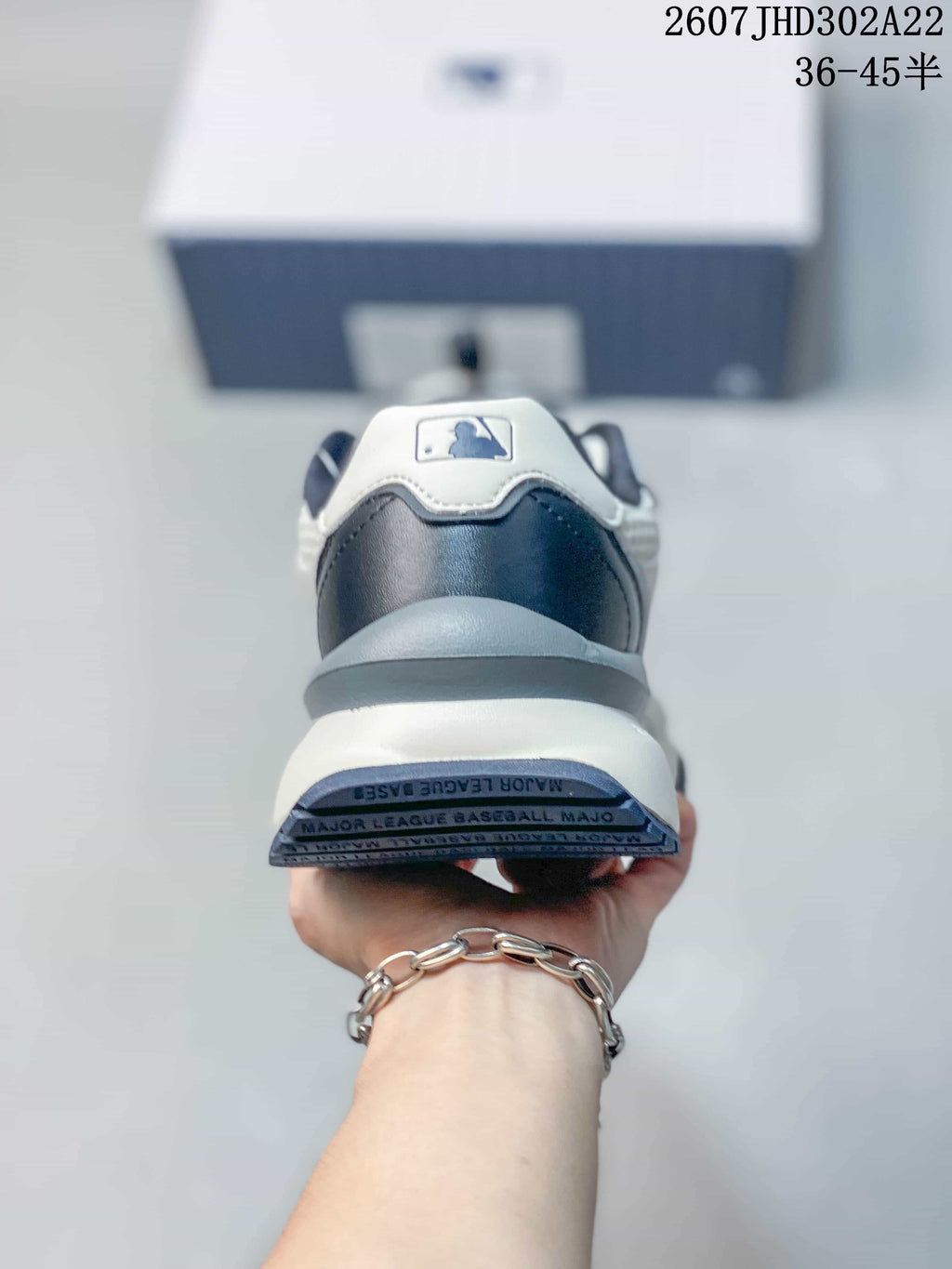 MLB Chunky Runner Sneakers White Navy 2607JHD302A22