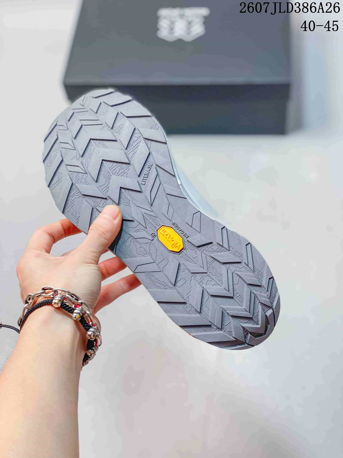 KOLON SPORT EGG LITE 2.0 White Hiking Sneakers