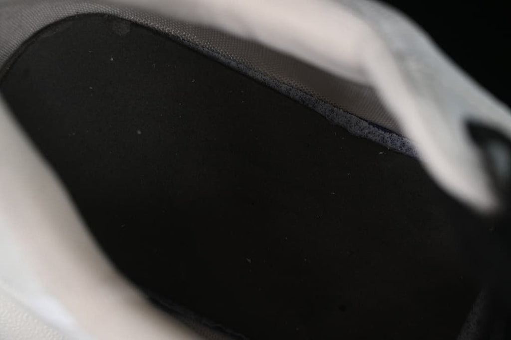 SMFK Future Ripple Low-Top Sneakers in White