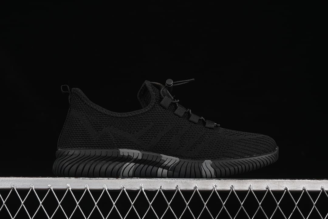 The North Face 8912 Black Casual Outdoor Sneakers