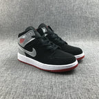 Air Jordan 1 Mid SE GS Black Silver Sneakers 554725-057