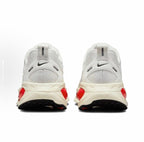 Nike Vomero 18 Running Shoes White Red HM6803-001
