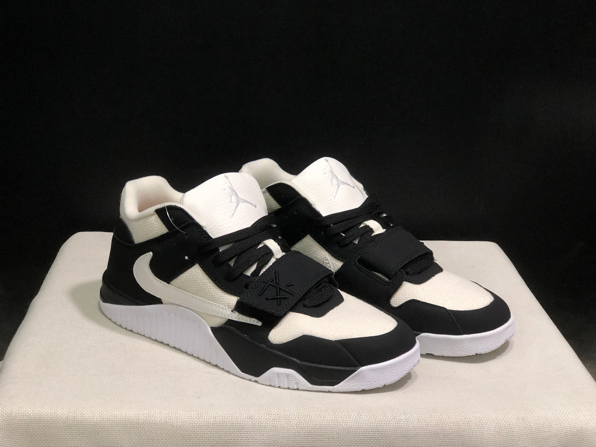 Jordan Jumpman Jack Travis Scott Sneakers Black/White DR8317-002