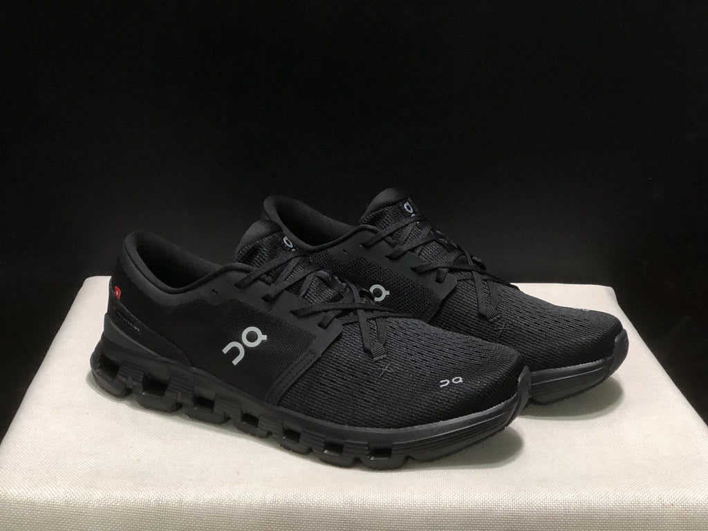 On Cloud X4 Low-Top Running Shoes Black