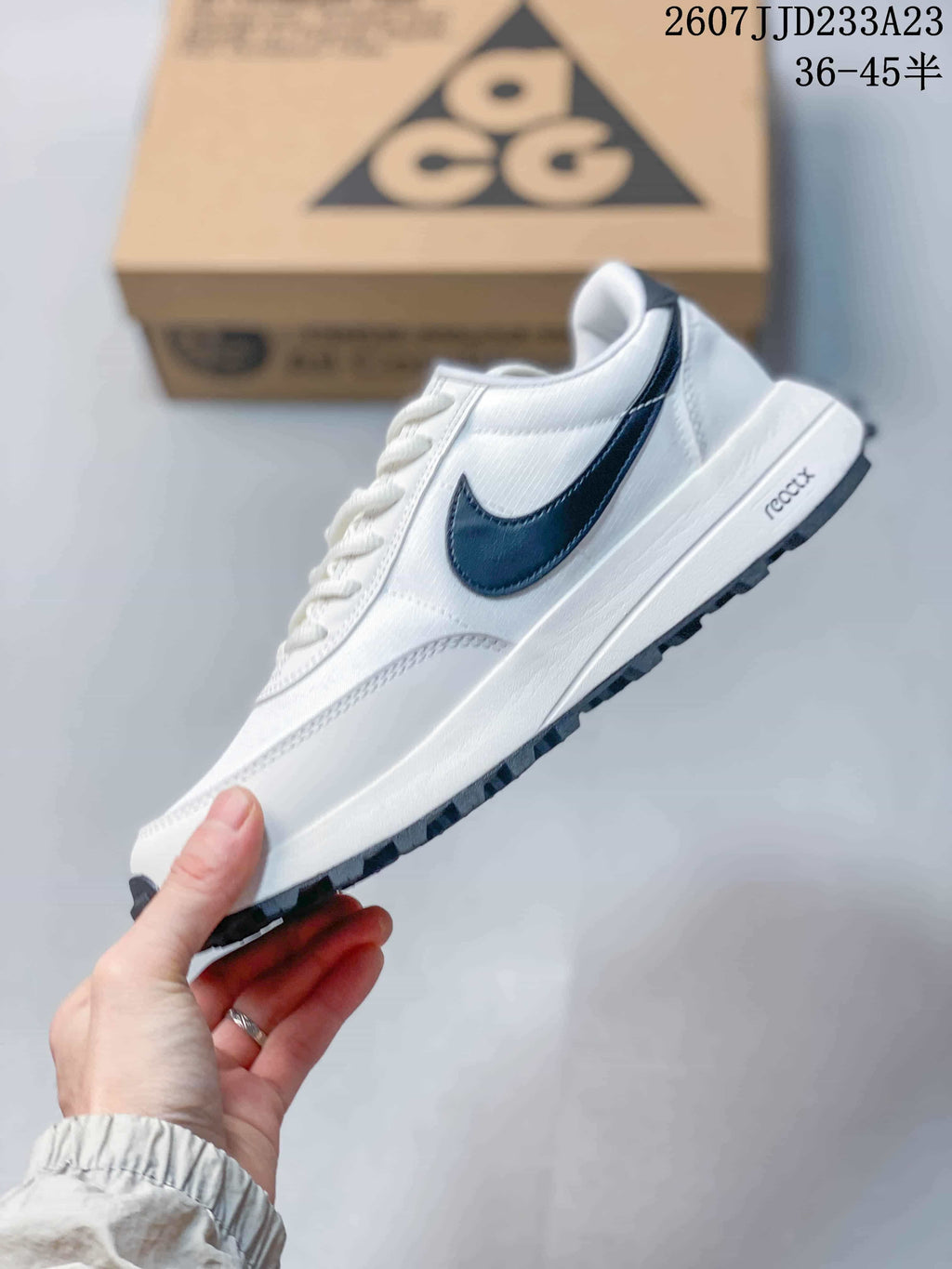 Nike ACG LDV Trail Sneakers White Navy 712130RRY