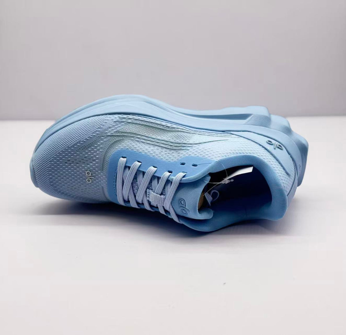 Alo Runner Sneakers Light Blue