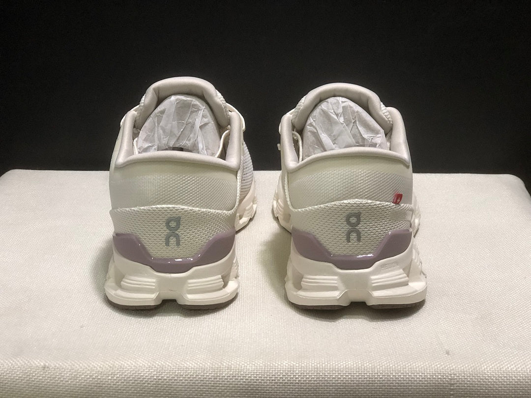 On Cloud X 4 Ivory Running Sneakers