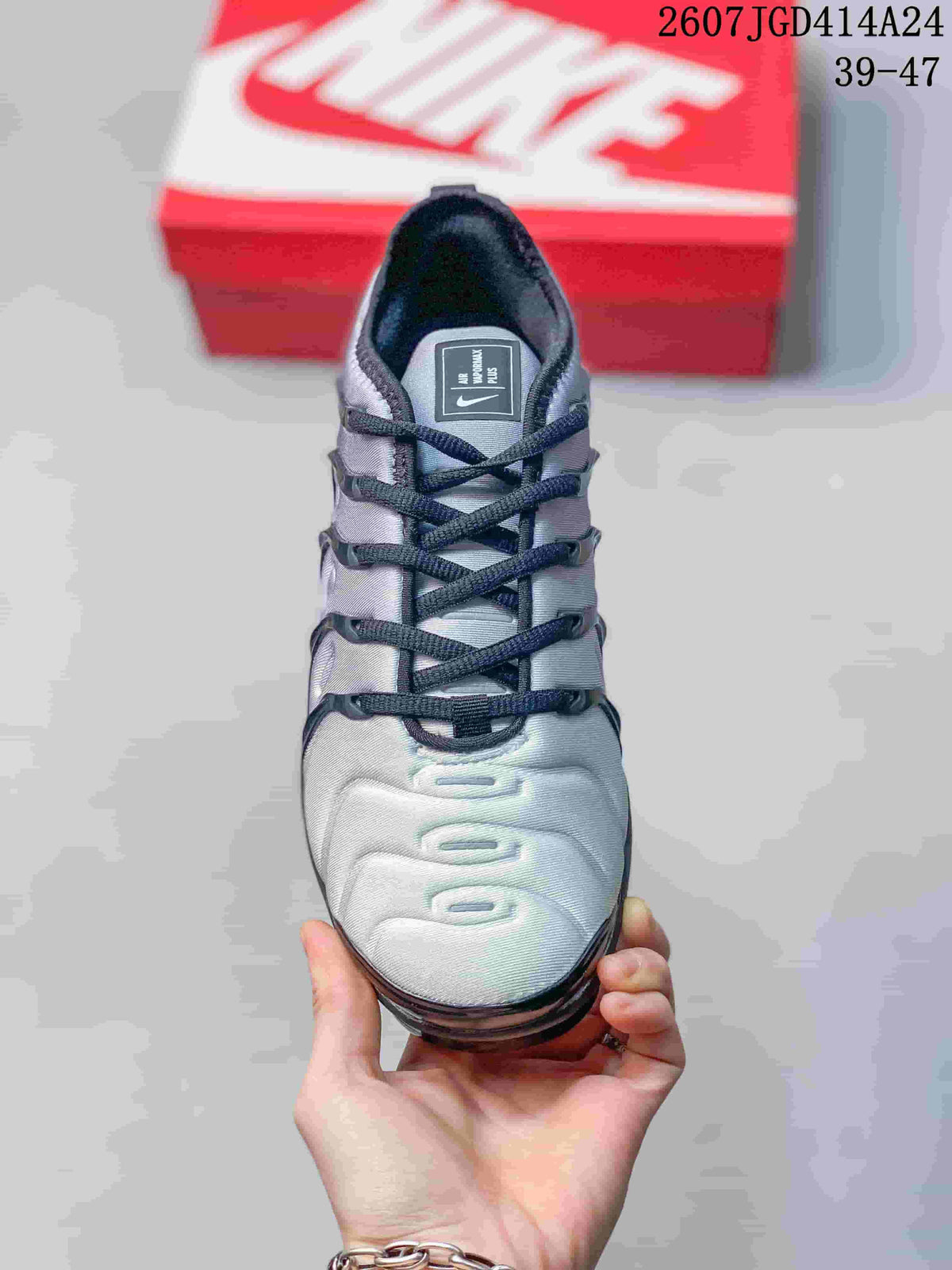 Nike Air VaporMax Plus Sneakers Gray Black Green 2607JGD414A24