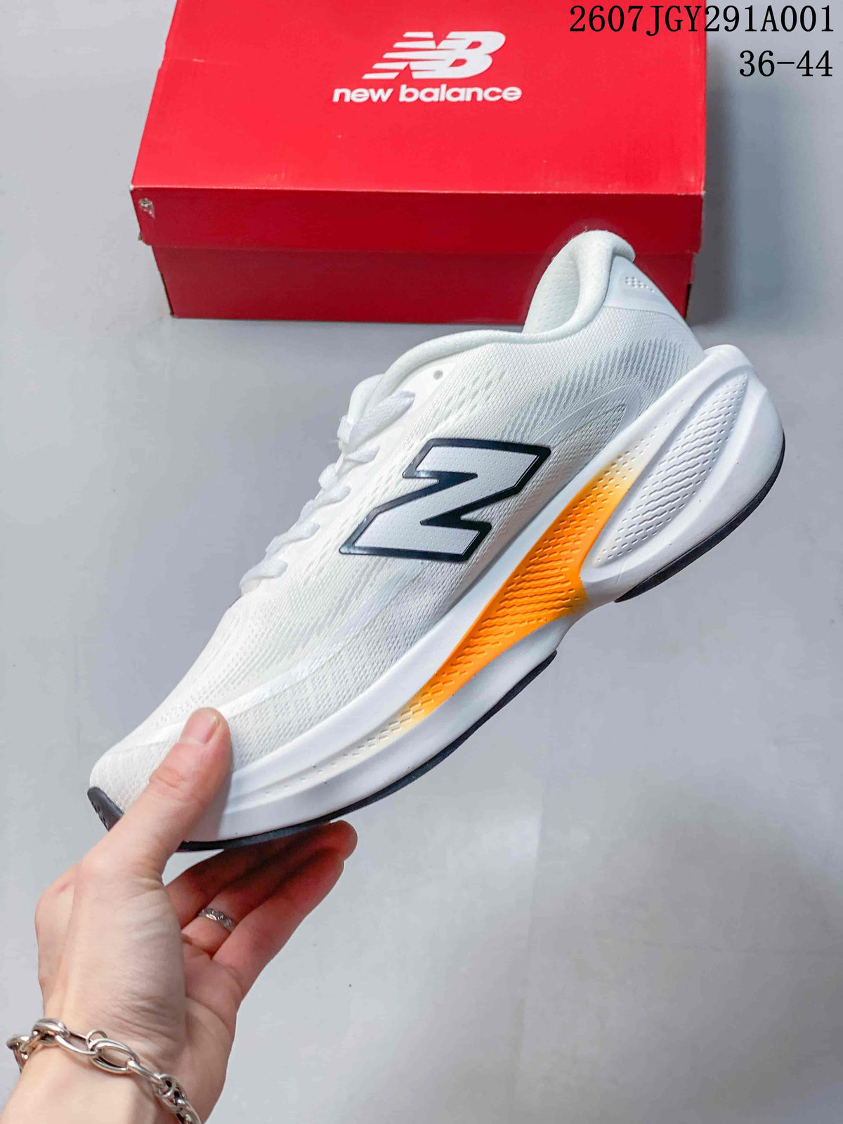New Balance FuelCell SuperComp Trainer v3 Running Shoes