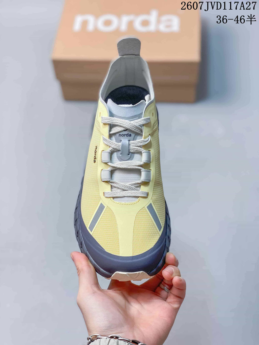 norda 712770UOI Hiking Sneakers Yellow and Gray