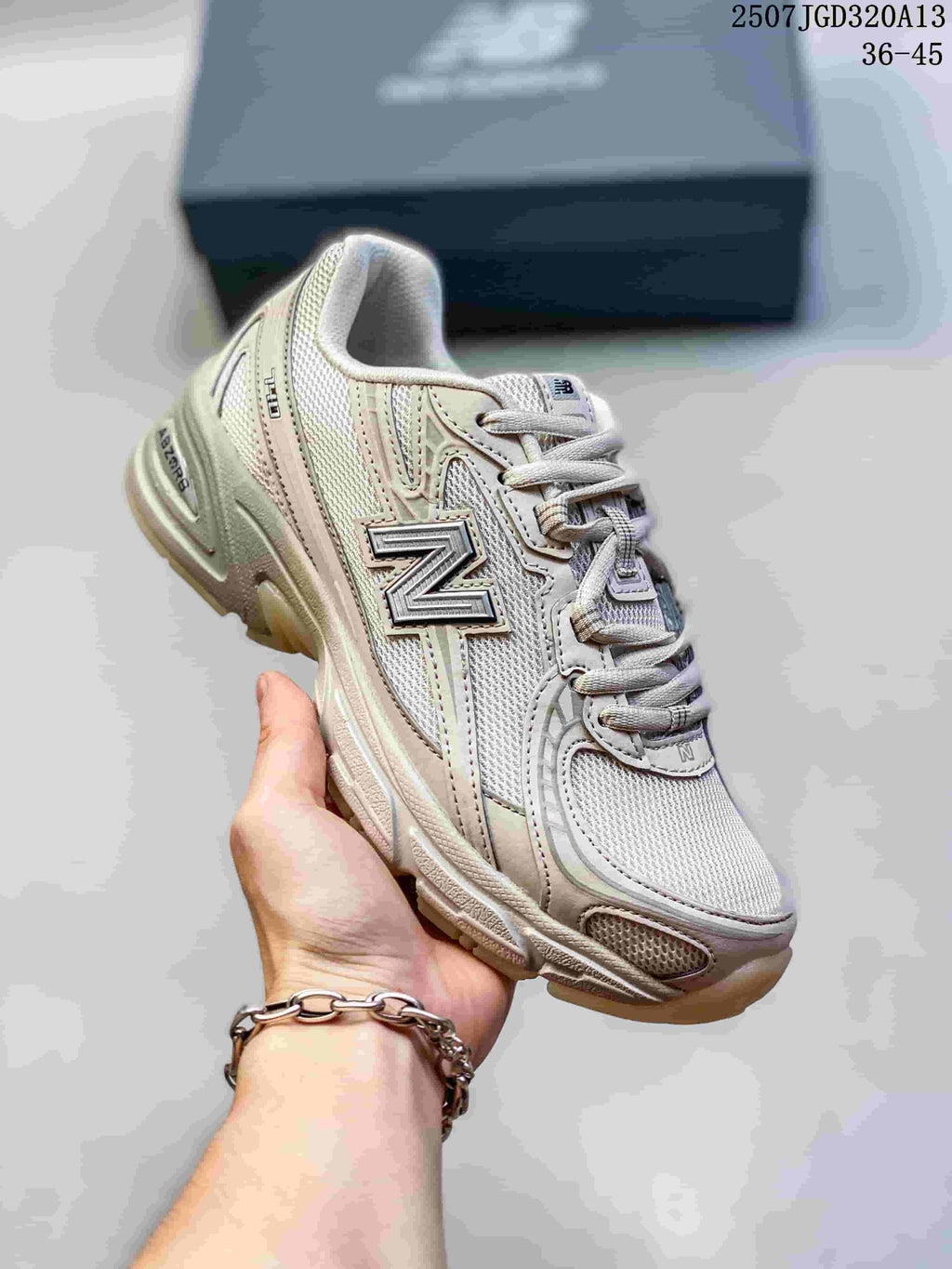 New Balance 740 U740NW2 Cream Sneakers