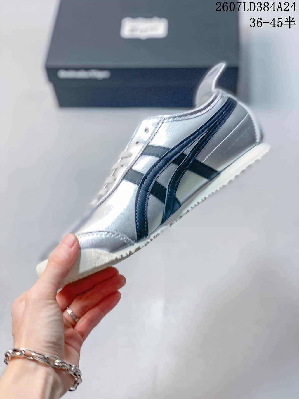 Onitsuka Tiger Mexico 66 Silver Black Low-Top Sneakers