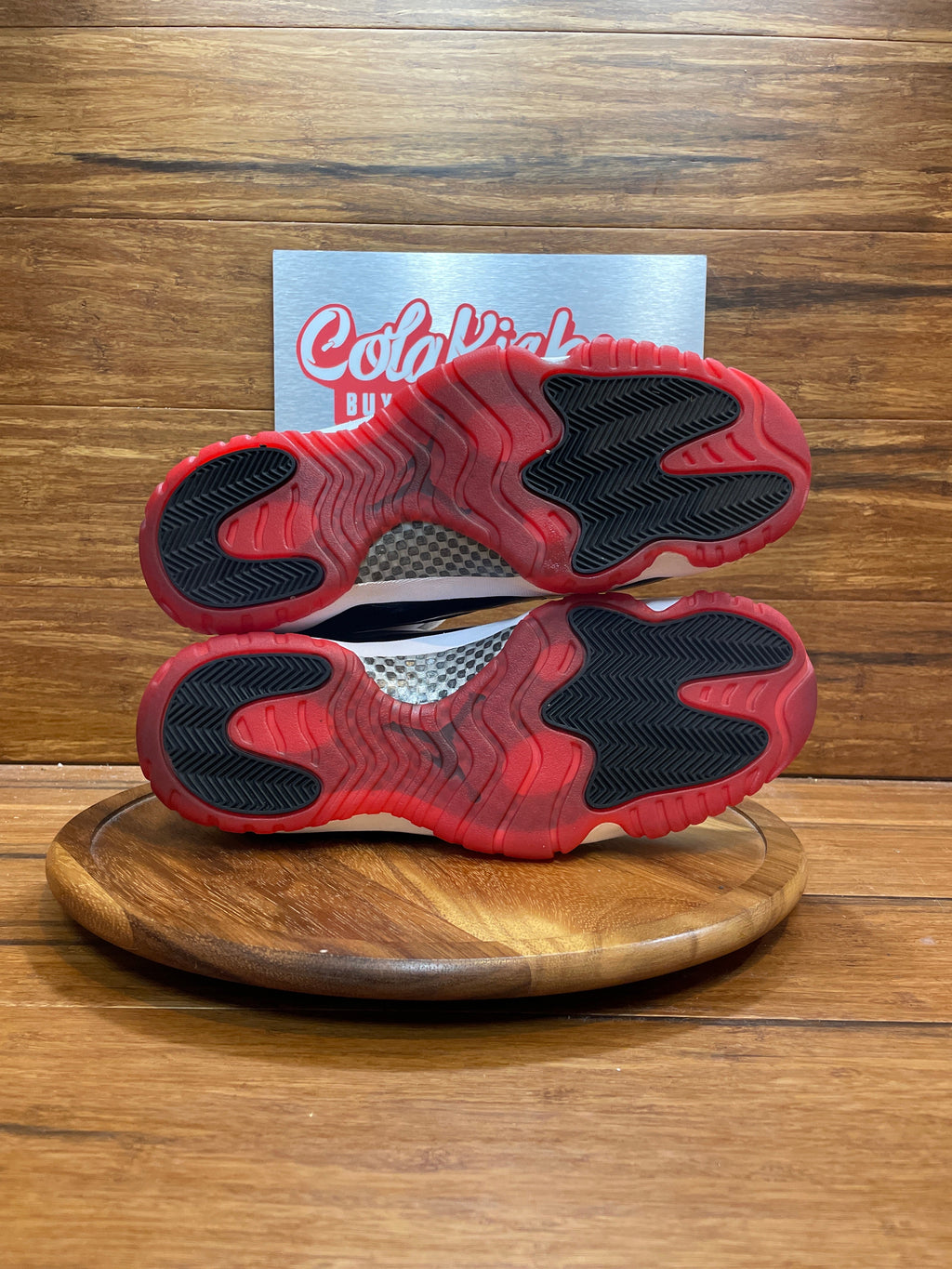 Jordan 11 Retro Low Concord Bred