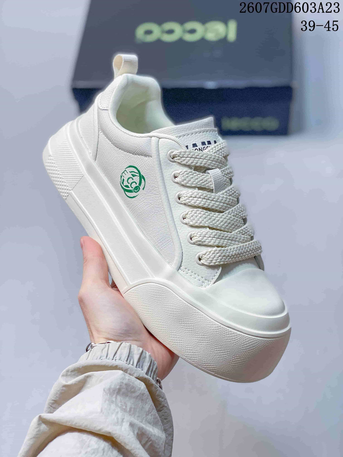 ECCO 2607GDD603A23 White Low-Top Sneakers