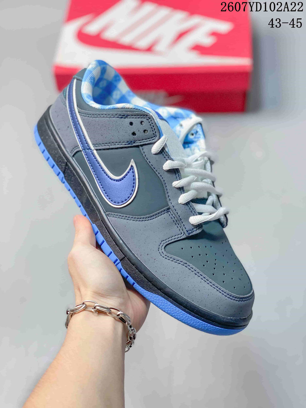 Nike SB Dunk Low Pro Sneakers Grey Blue 2607YD102A22