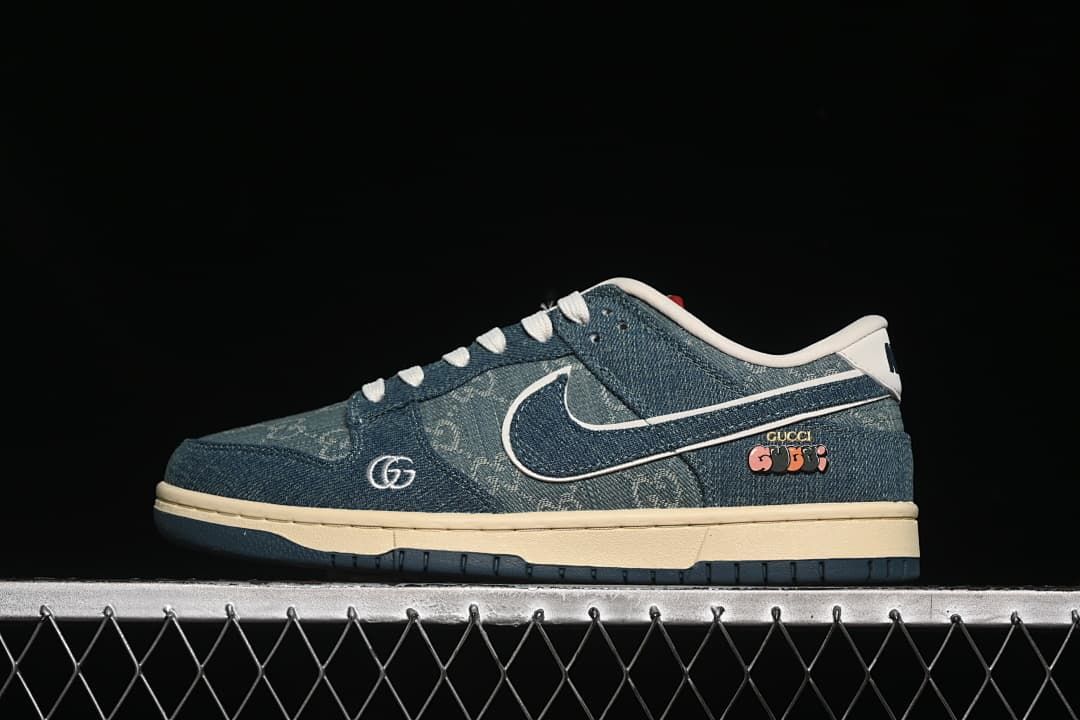 Nike SB Dunk Low Denim Blue Low-Top Sneakers SC0601-454