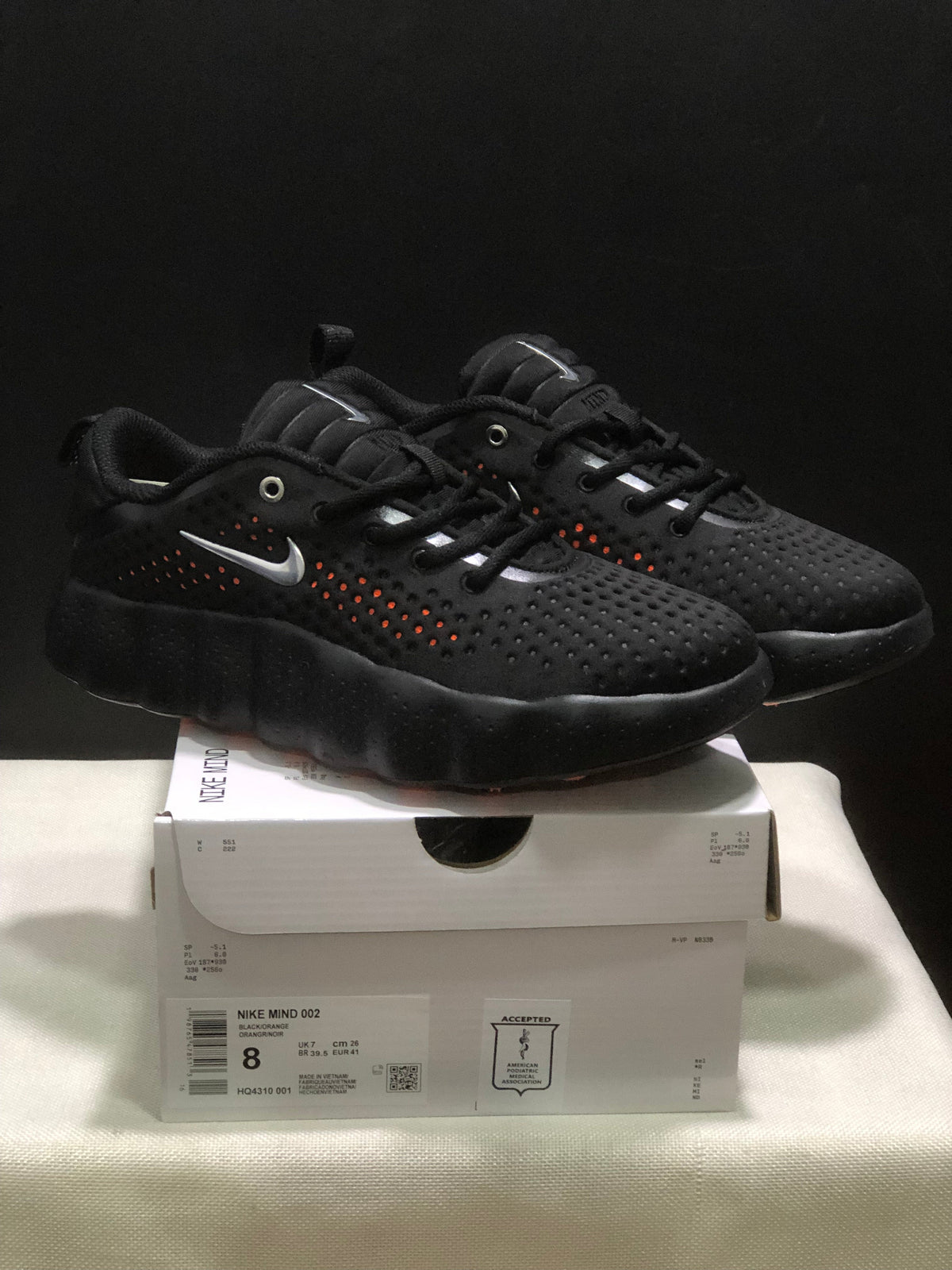 Nike Mind 002 Black Orange Training Sneakers HQ4310-001