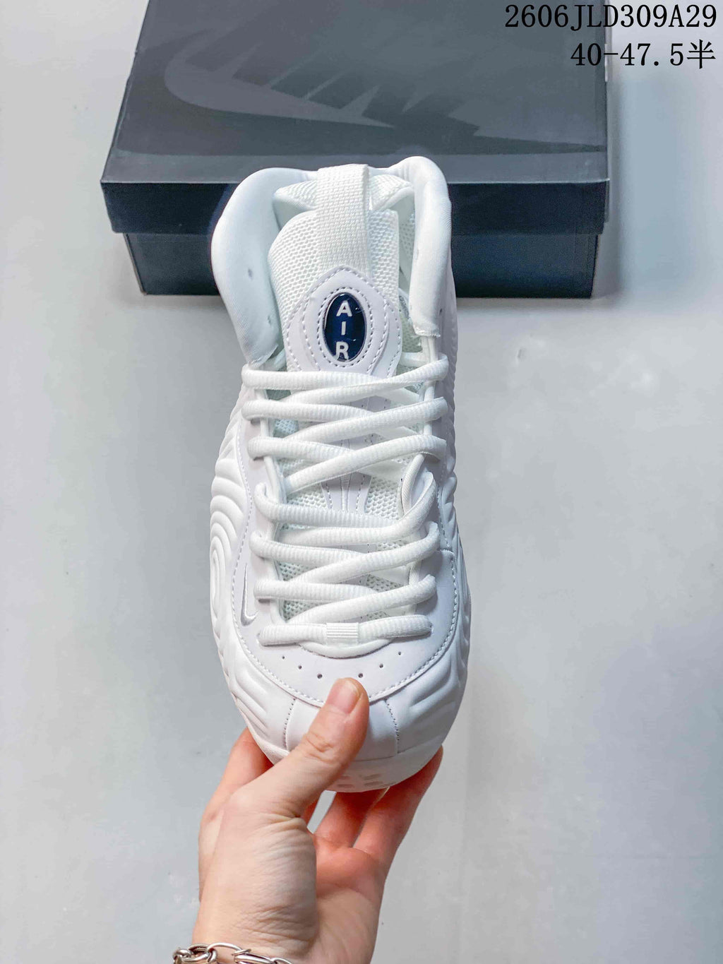 Nike Air Foamposite One White High-Top Basketball Sneakers