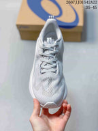 ASICS GEL-NOVABLAST 5 LE Running Shoes White JJD1542A22