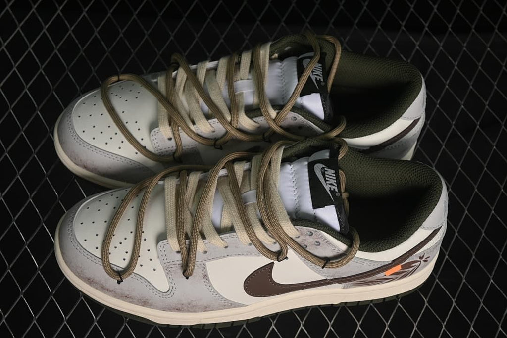 Nike SB Dunk Low Strap Detail HF5441-102 Sneakers