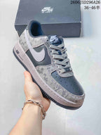 Nike Air Force 1 '07 Low Sneakers in Gray