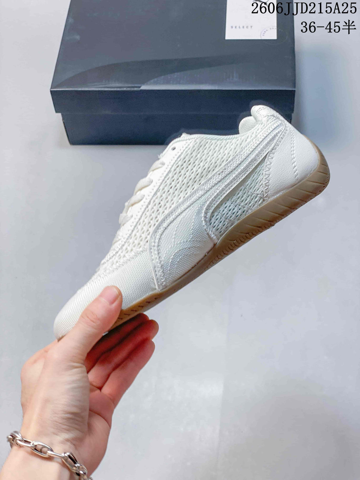 PUMA Speedcat Low-Top Sneakers Off-White 612150QWU