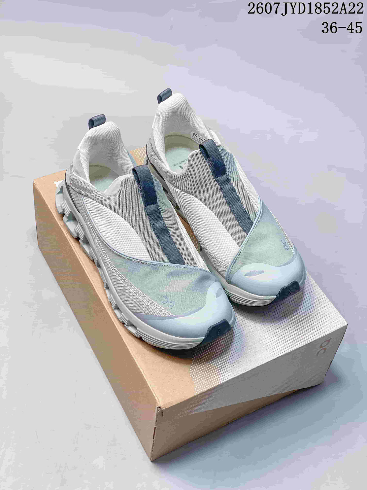 On Cloud X 4 Low-Top Sneakers Grey White Navy 2607JYD1852A22