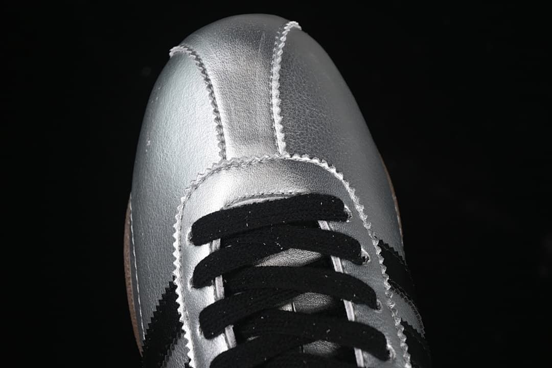 adidas Tokyo Decon W JQ3024 Silver Sneakers
