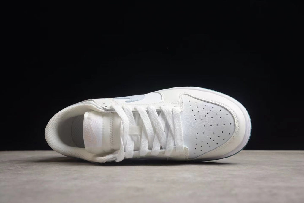 Nike SB Dunk Low FD9911-101 White Grey Sneakers