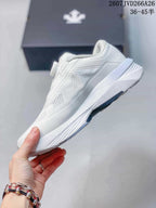 Descente Traxis Sneakers White 2607JVD266A26